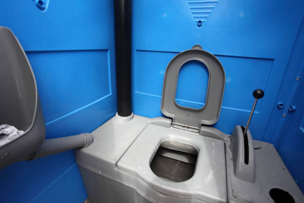 Best Portable restroom trailer rental  in Fort Drum, NY